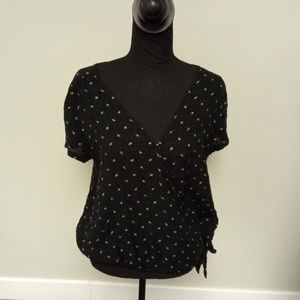 Universal Thread Women's Black Blouse L